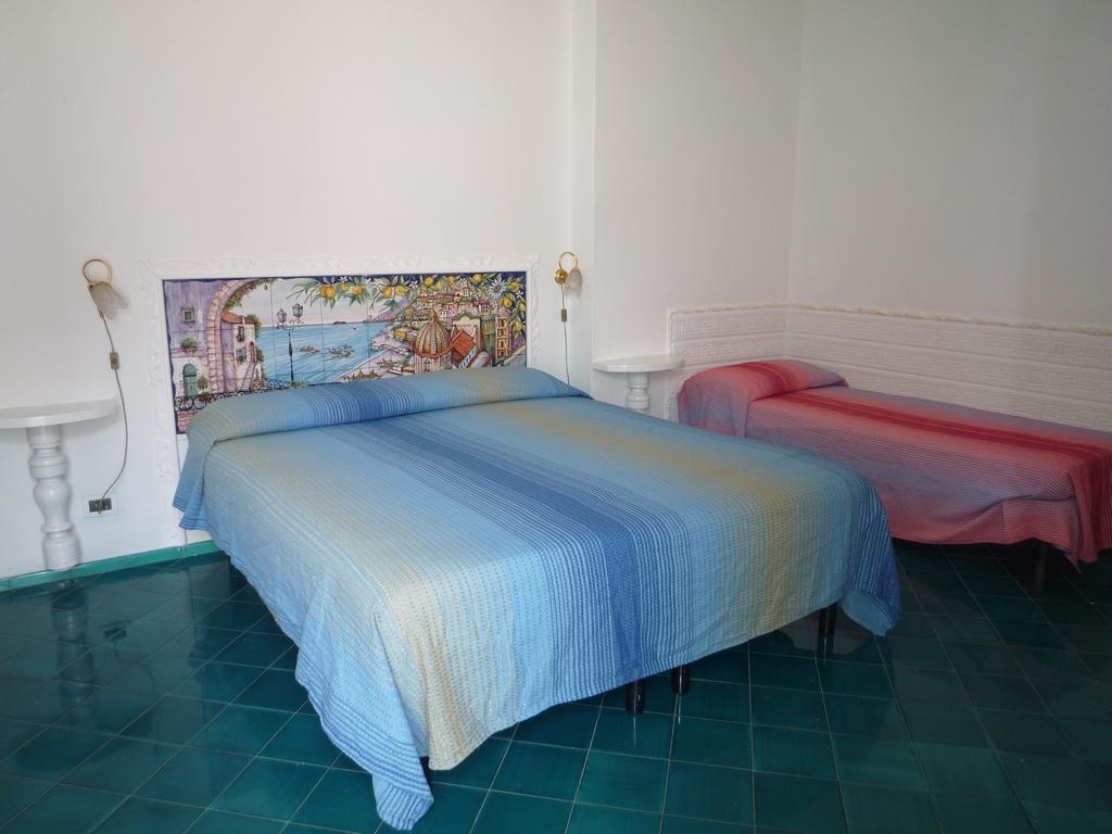 Villaverde Positano Room photo